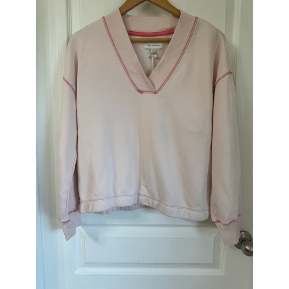 FREE ASSEMBLY PINK V NECK SWEATER SZ M - Picture 2 of 5